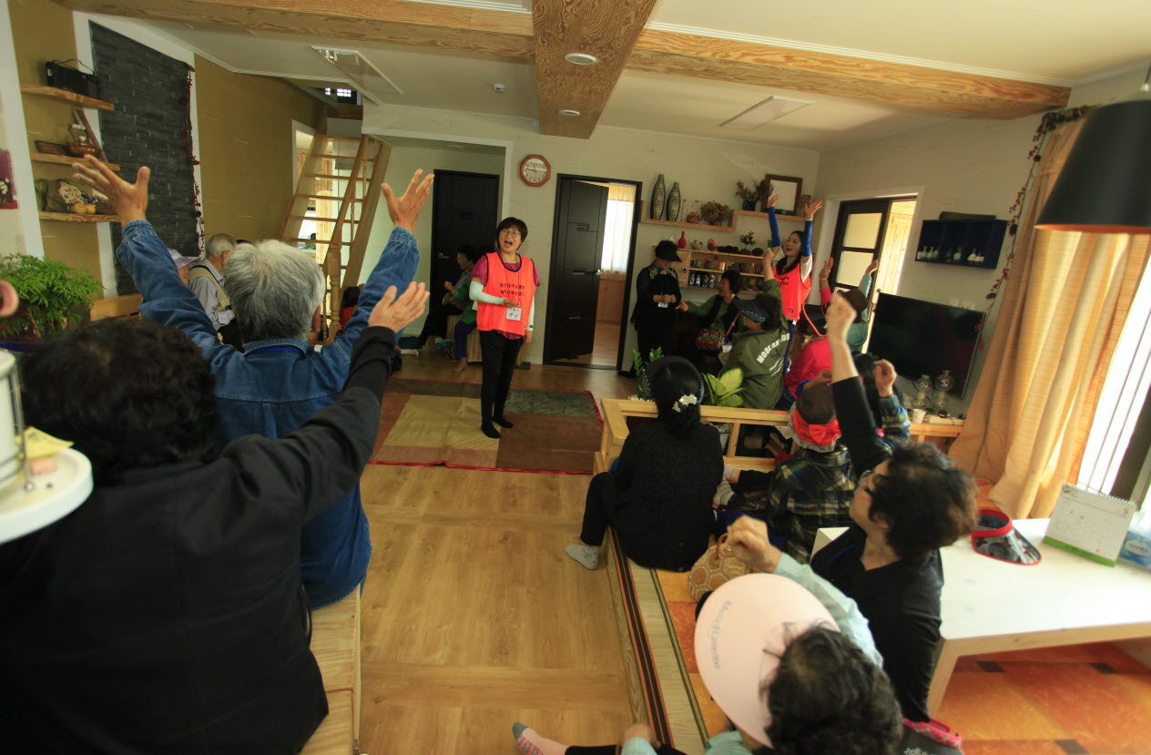 20150601163340561_8550ECTV