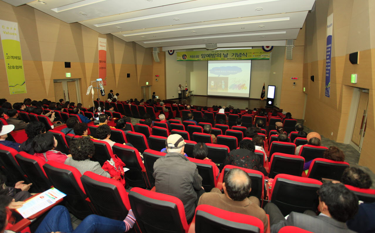 20150327083747508_1KMDILP5